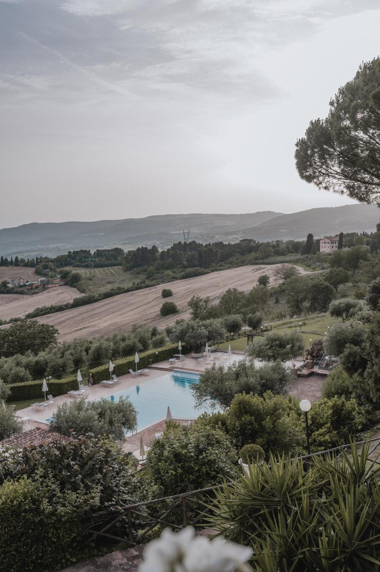 Hotel Bramante Todi Kültér fotó